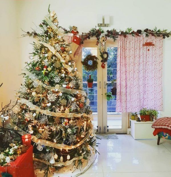 Buy Premium Artificial Christmas Trees & Decors Online India